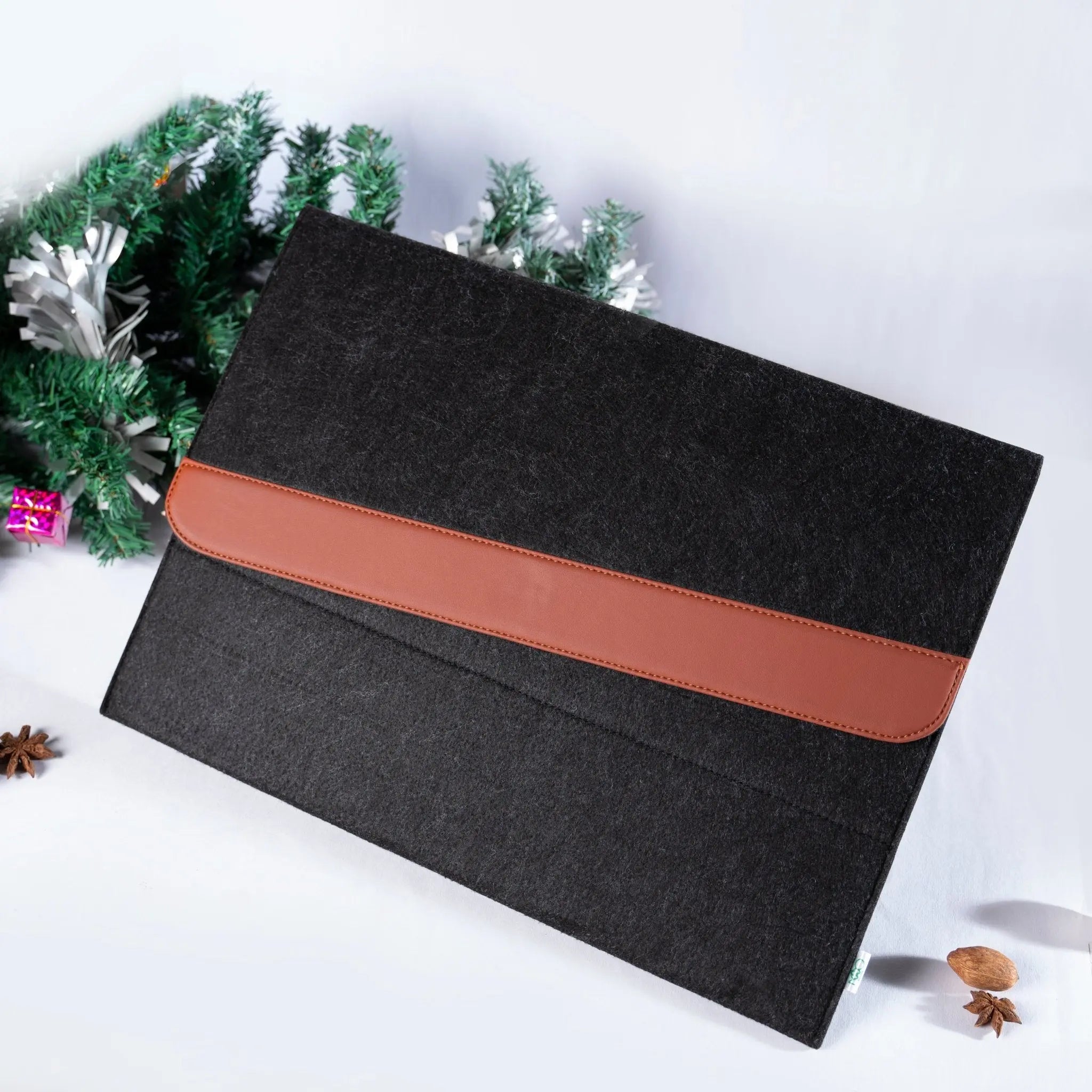 Felt Laptop Sleeve - Set of Two: Stylish, Protective, and Eco - Conscious - arbhustore